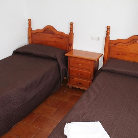 Hostal Montilla Sotogrande Torreguadiaro Extérieur photo
