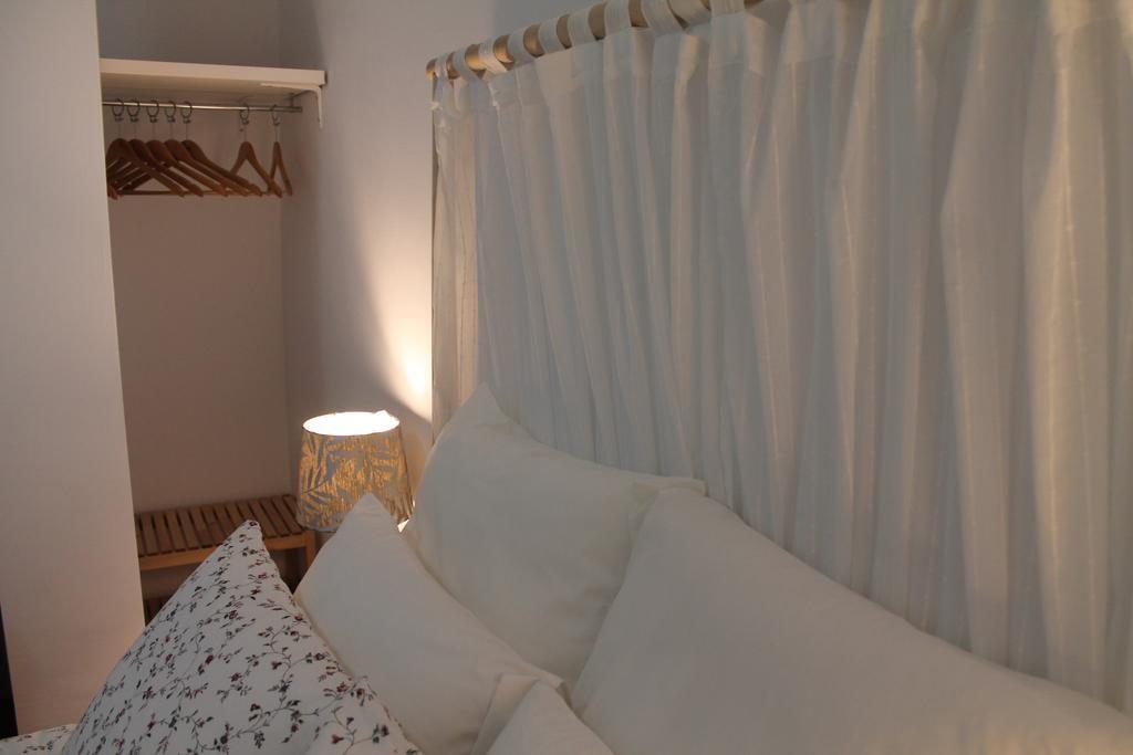 Hostal Montilla Sotogrande Torreguadiaro Extérieur photo